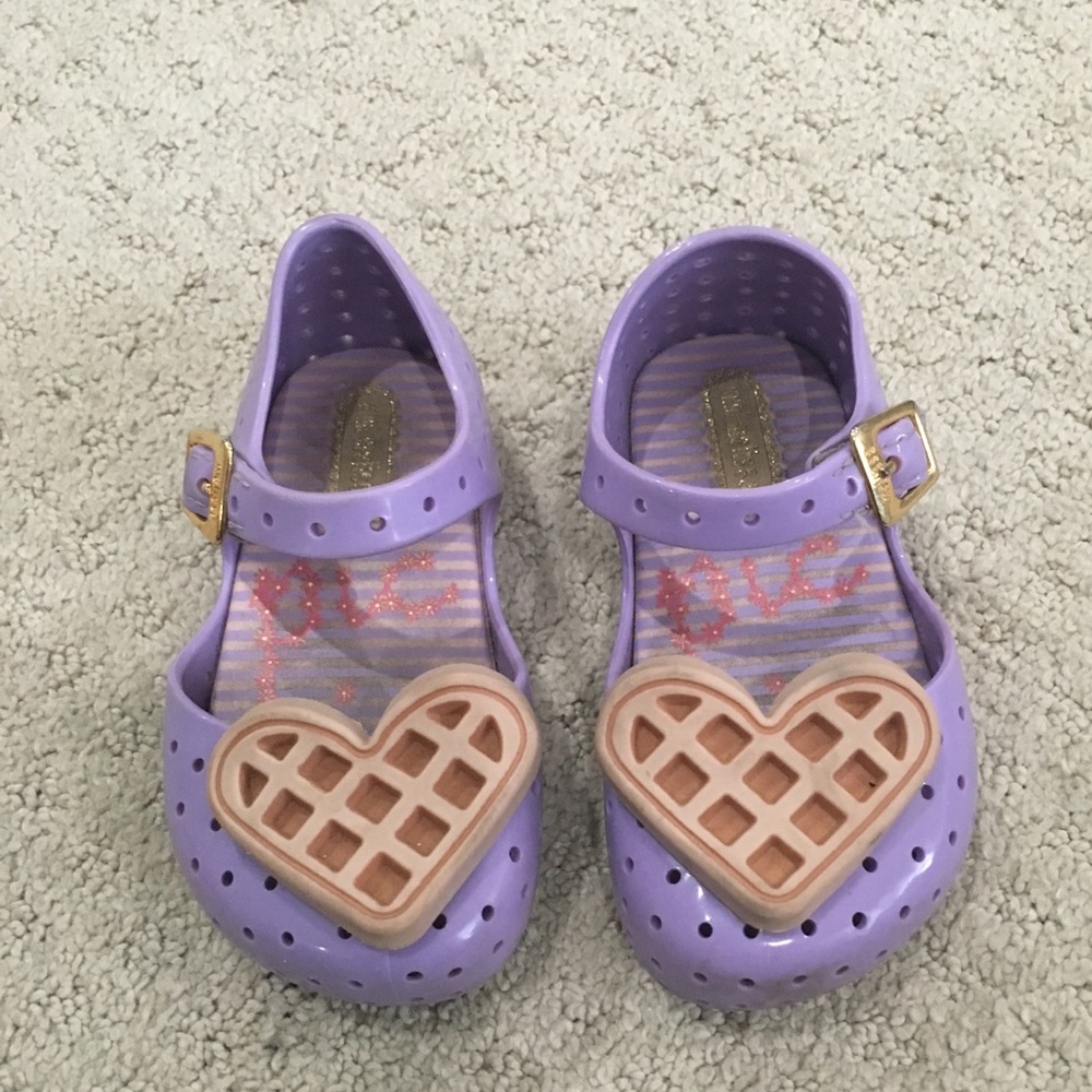 Mini Melissa waffle heart shoes
